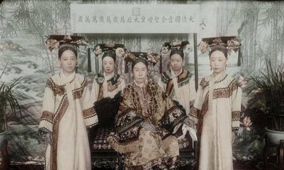 慈禧太后普通一天的生活，在现代需要多少人民币维持？你不信